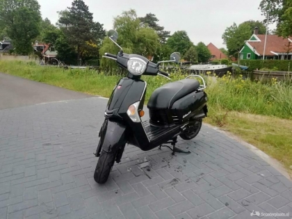 Kymco Like Retro zwart